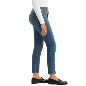 LEVI'S Women's Wedgie Straight-Leg High Rise Cropped Jeans Size 29 Inseam 26.5